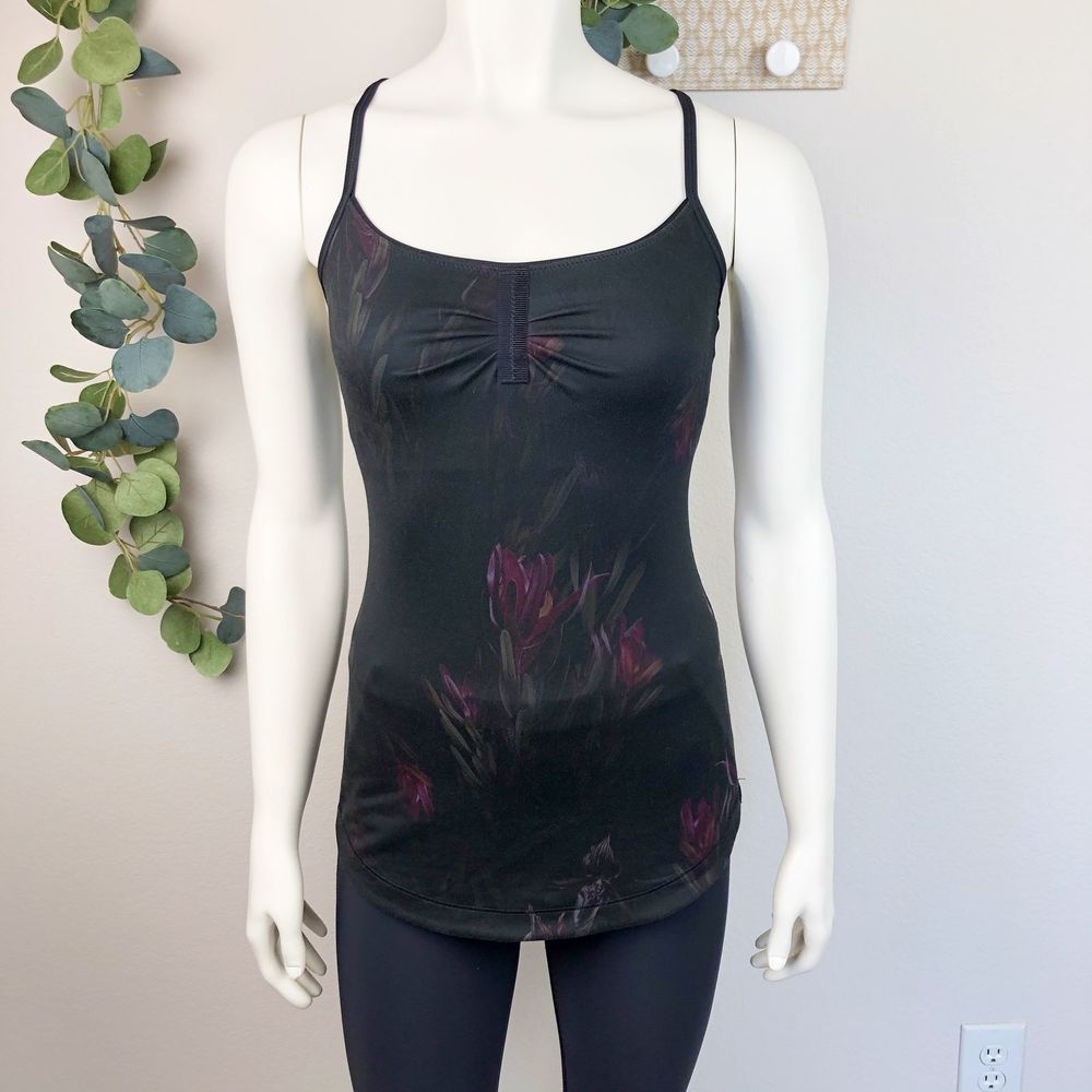Lululemon Black Atma Tank sz 6